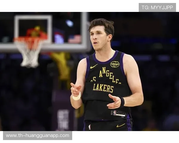 奥斯汀·里夫斯突破得分效率提升显著助力湖人关键时刻拉开差距