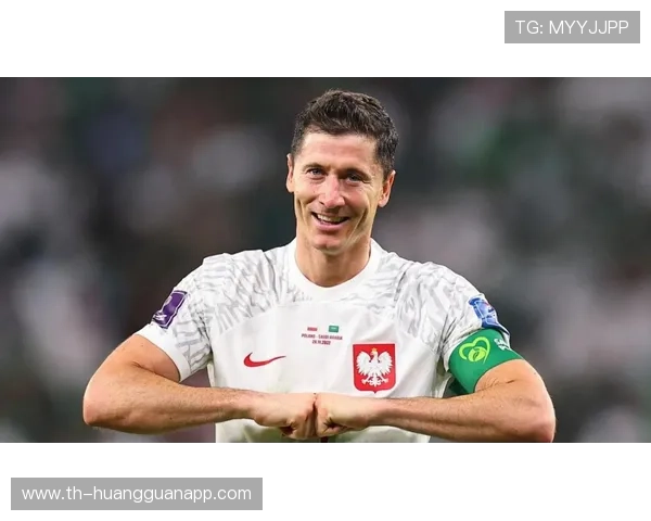 莱万金球争议：是否足坛最大错失与评选标准分析