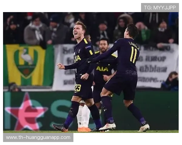 为什么这个任意球判罚让全场哗然？规则细节曝光