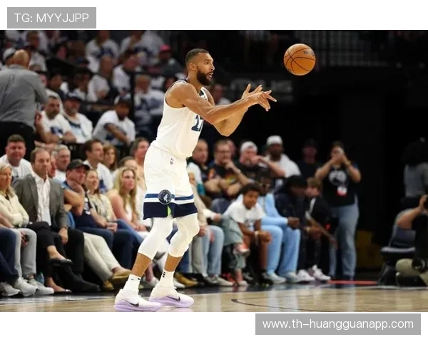 戈贝尔挡拆护框助攻提升爵士内线效率明显