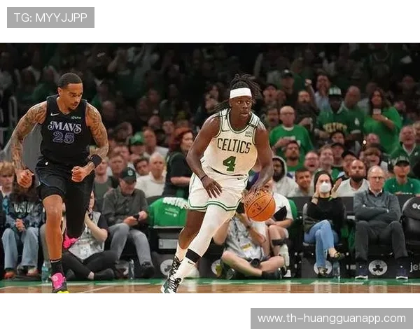 霍勒迪无球跑动提升防守效率显著拉开与库里差距 霍勒迪无球跑动提升防守效率显著拉开与库里差距